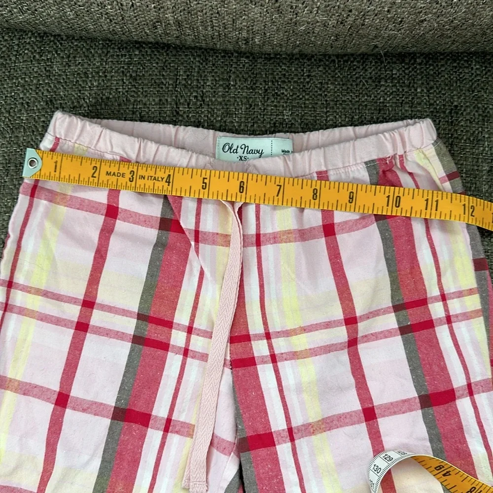 Old Navy Girls Cropped Pink Plaid Pants size XS